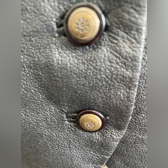 H.E.R. Vintage Leather Vest - Picture 11 of 13